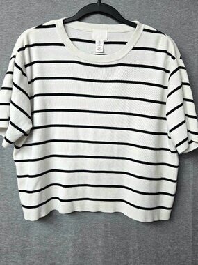 H&M KnitShirt Black and White Striped Short Sleeve Large Crewneck Parisian Chic